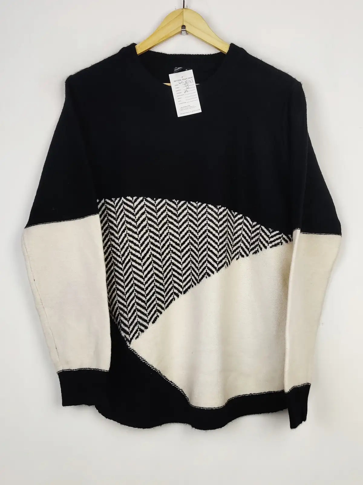 Buy online pre-used pre-loved 100% authentic & Original branded Izabel (WT-8147) available in Pakistan. Top international brands avilable.