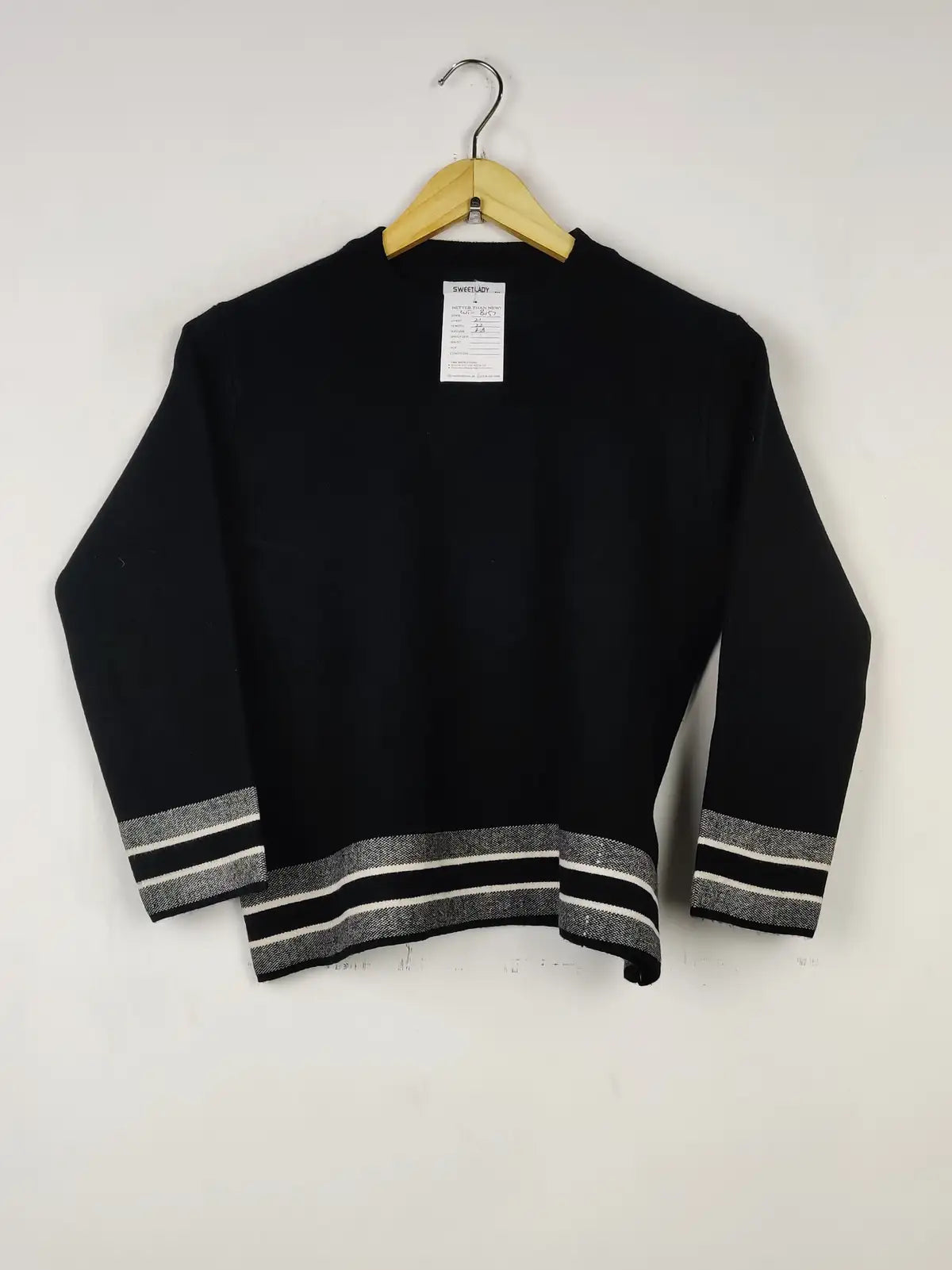 Buy online pre-used pre-loved 100% authentic & Original branded Sweetlady (WT-8157) available in Pakistan. Top international brands avilable.