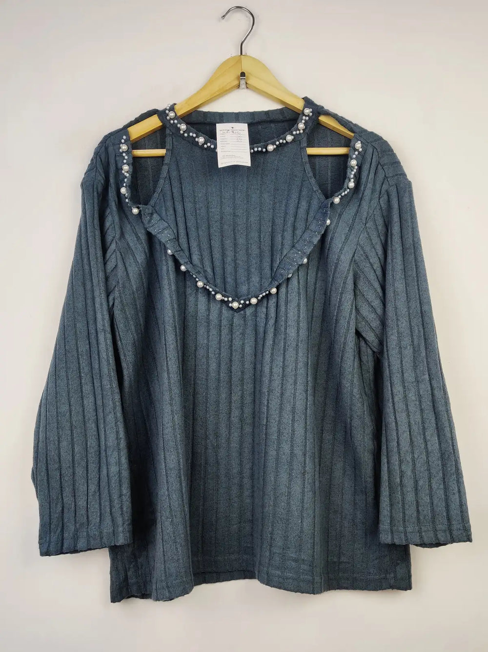 Buy online pre-used pre-loved 100% authentic & Original branded Shein (WT-8191) available in Pakistan. Top international brands avilable.