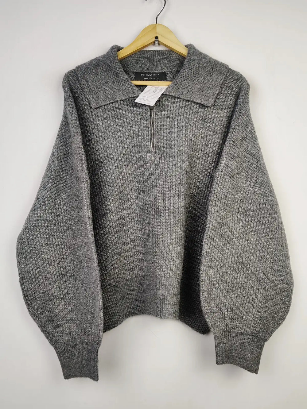 Buy online pre-used pre-loved 100% authentic & Original branded Primark (WT-8245) available in Pakistan. Top international brands avilable.