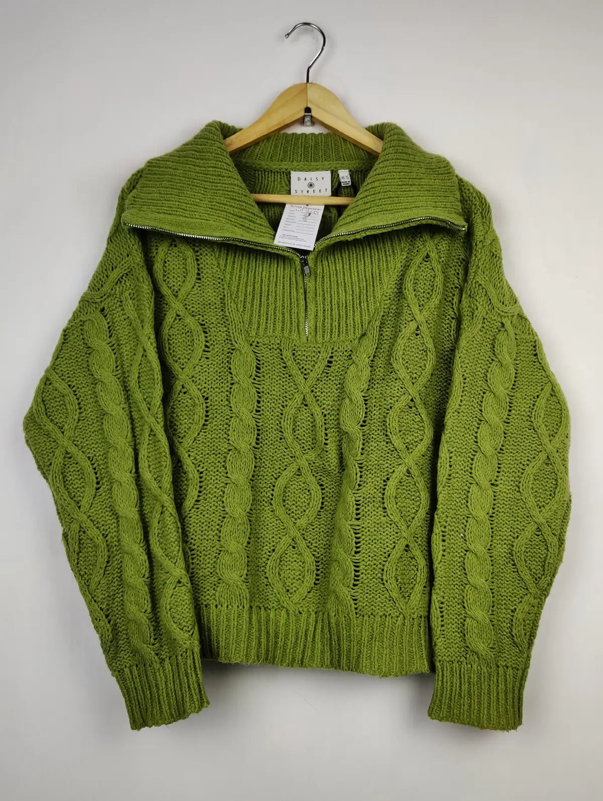 Buy online pre-used pre-loved 100% authentic & Original branded Daisy Street (WT-8254) available in Pakistan. Top international brands avilable.