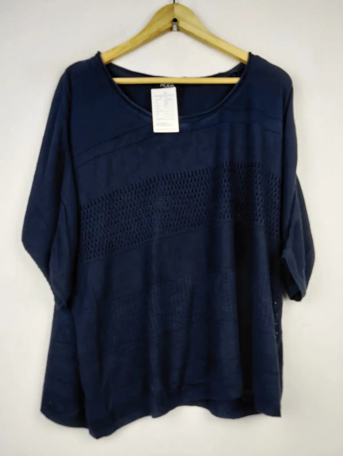 Buy online pre-used pre-loved 100% authentic & Original branded George (WT-8263) available in Pakistan. Top international brands avilable.