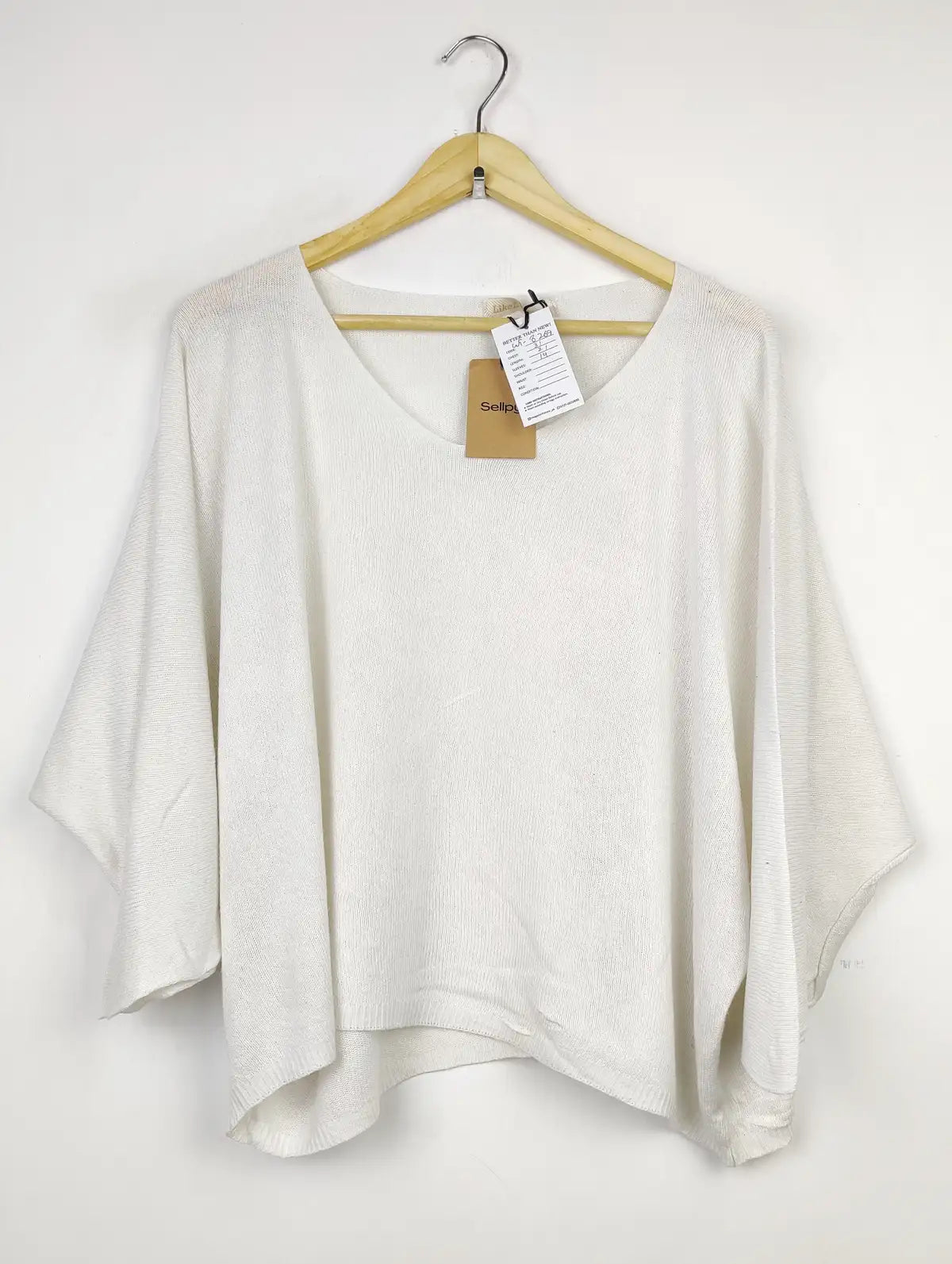 Buy online pre-used pre-loved 100% authentic & Original branded Like London (WT-8269) available in Pakistan. Top international brands avilable.