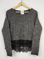 Buy online pre-used pre-loved 100% authentic & Original branded New Look (WT-8270) available in Pakistan. Top international brands avilable.