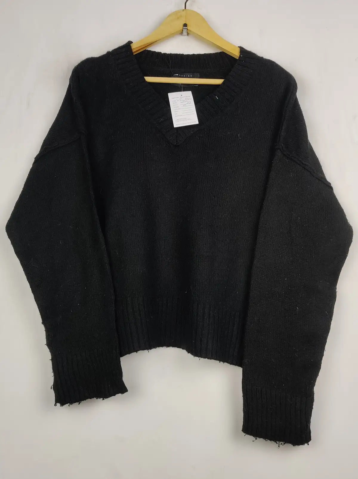 Buy online pre-used pre-loved 100% authentic & Original branded Asos (WT-8341) available in Pakistan. Top international brands avilable.