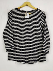 Buy online pre-used pre-loved 100% authentic & Original branded Zabai One (WT-8347) available in Pakistan. Top international brands avilable.