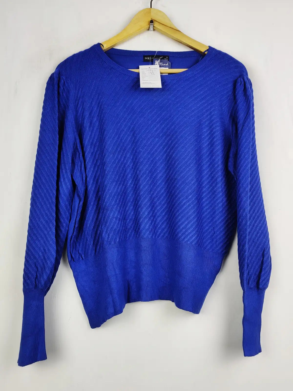 Buy online pre-used pre-loved 100% authentic & Original branded Marks & Spencer (WT-8414) available in Pakistan. Top international brands avilable.