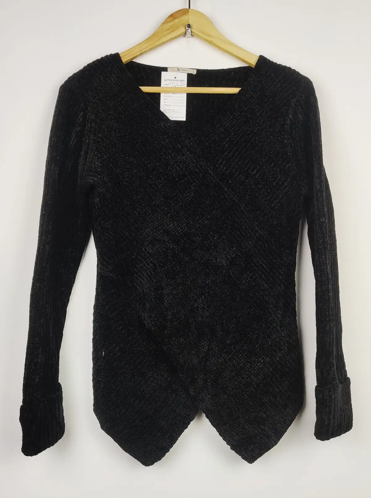 Buy online pre-used pre-loved 100% authentic & Original branded Tu (WT-8786) available in Pakistan. Top international brands avilable.