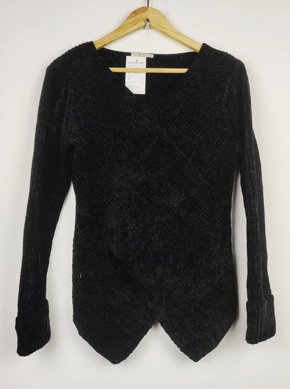 Buy online pre-used pre-loved 100% authentic & Original branded Tu (WT-8786) available in Pakistan. Top international brands avilable.
