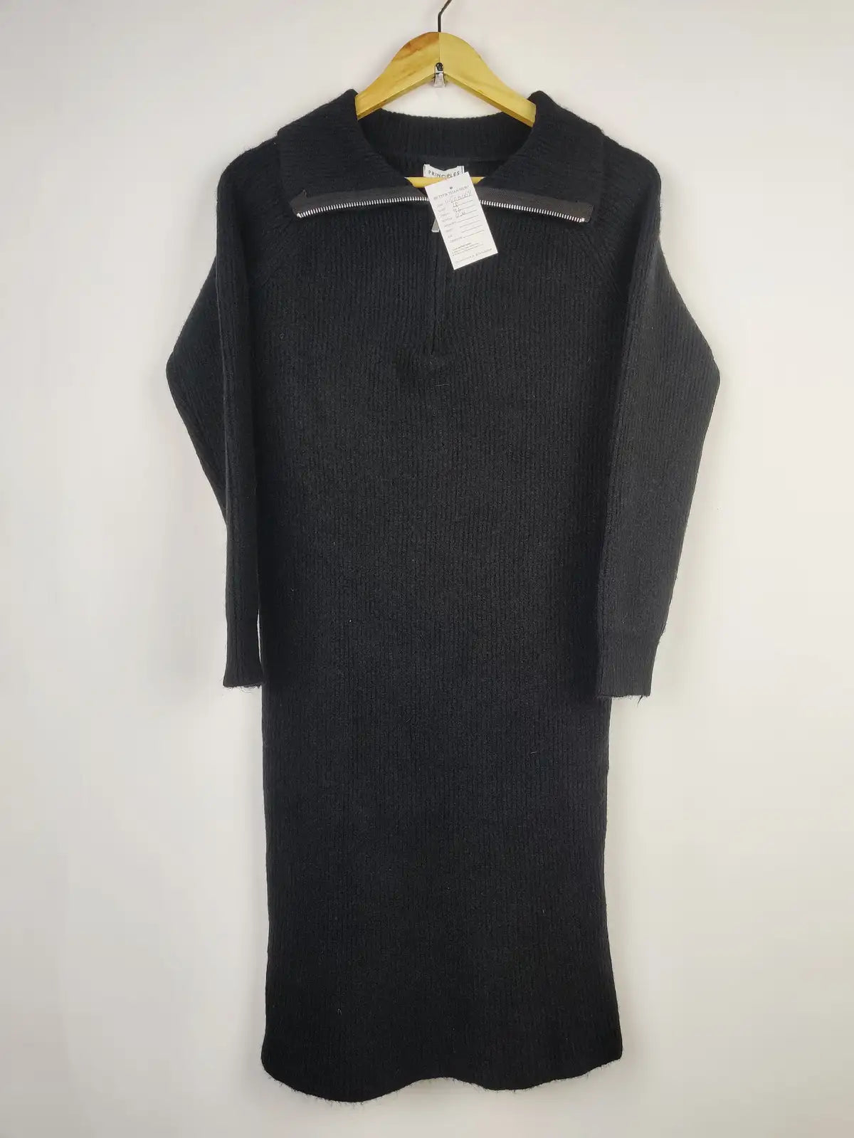 Buy online pre-used pre-loved 100% authentic & Original branded Principles (WT-8869) available in Pakistan. Top international brands avilable.
