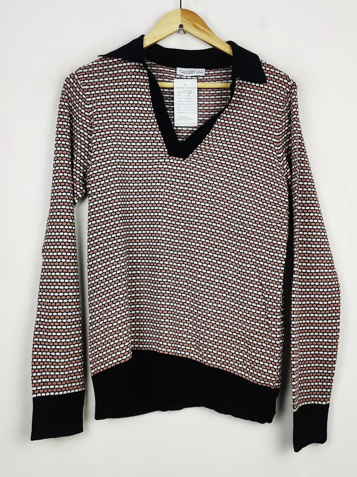 Buy online pre-used pre-loved 100% authentic & Original branded Gallery (WT-9167) available in Pakistan. Top international brands avilable.