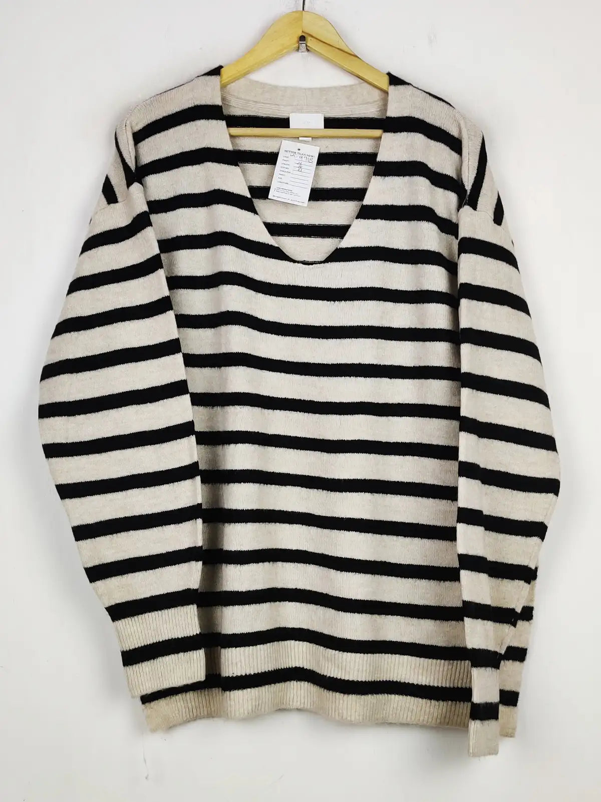 Buy online pre-used pre-loved 100% authentic & Original branded H&M (WT-9718) available in Pakistan. Top international brands avilable.