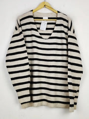 Buy online pre-used pre-loved 100% authentic & Original branded H&M (WT-9718) available in Pakistan. Top international brands avilable.